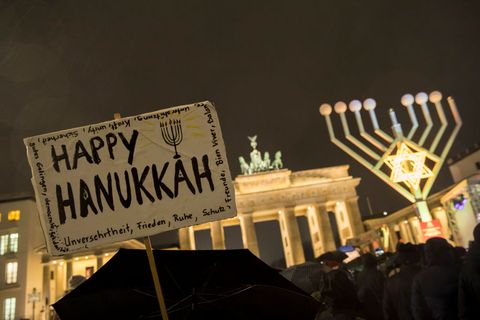 Hanukkah candelabra at Brandenburg Gate