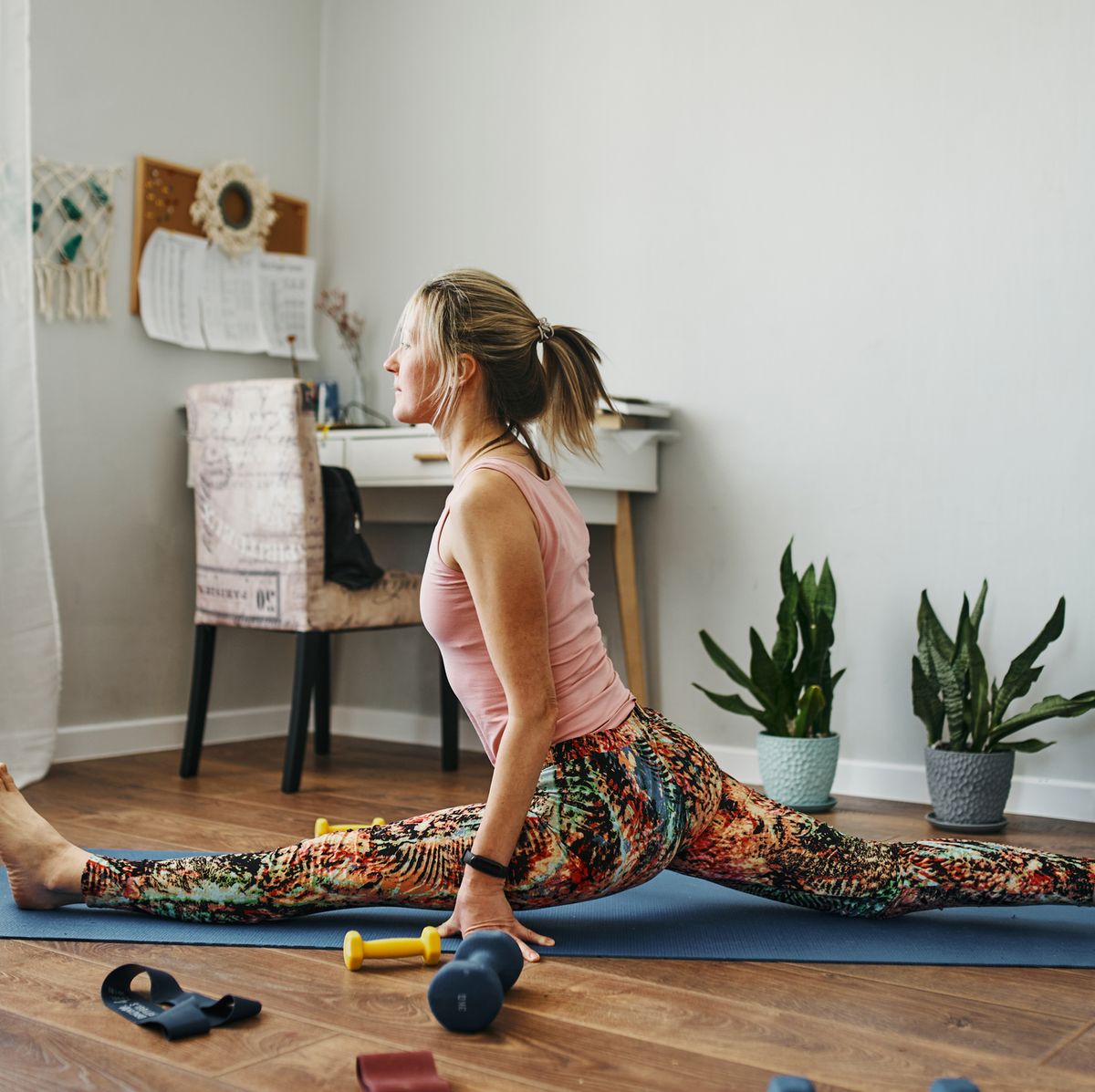 Yoga con Bloques, Estirar y Flexibilizar Piernas 