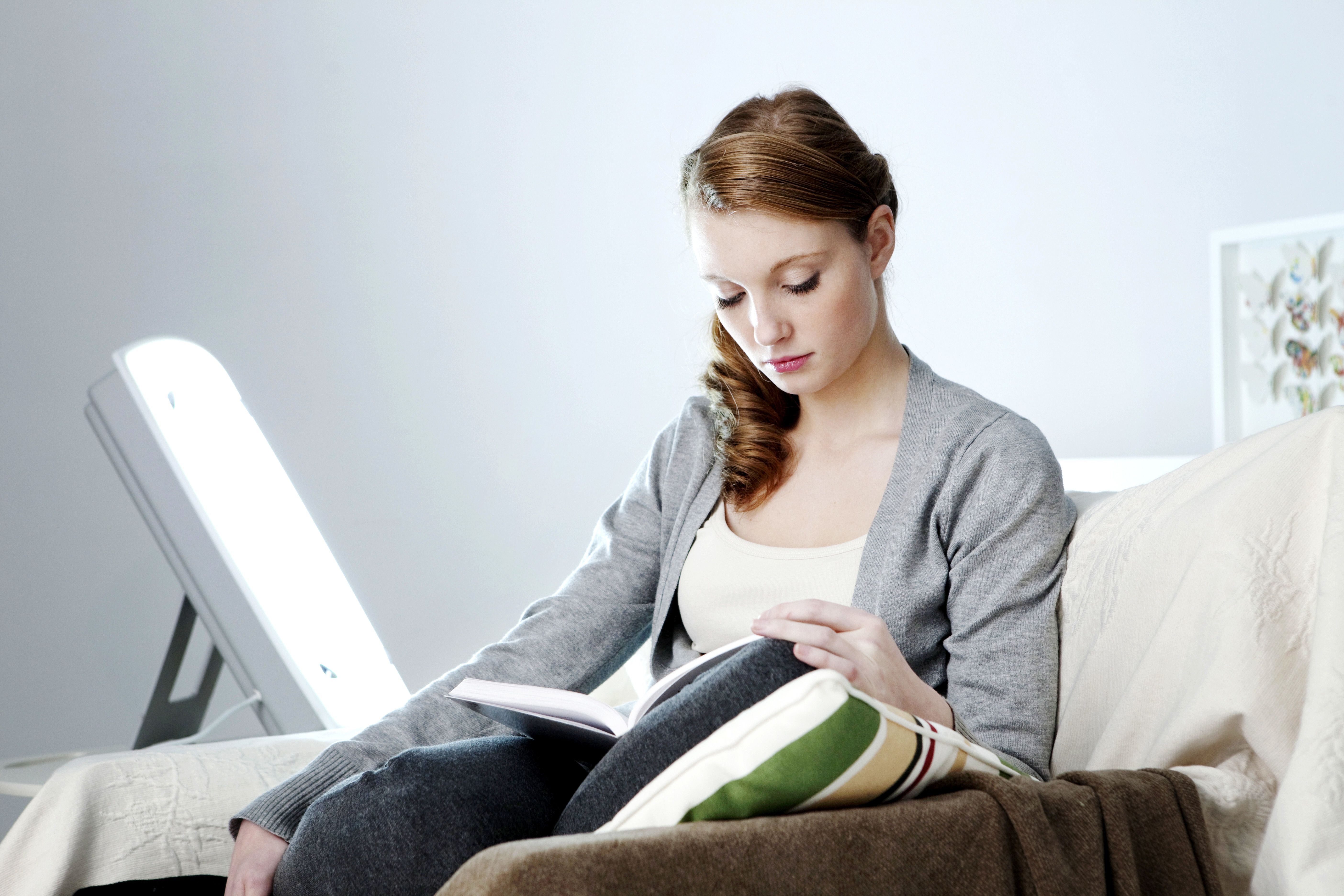 Blue light therapy at 2024 home for depression