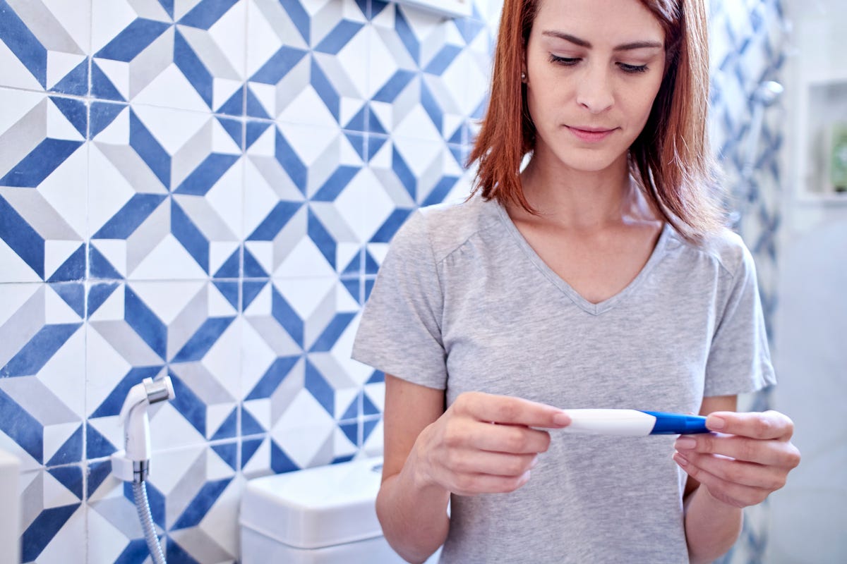 Does a faint line on a Clearblue test mean I'm pregnant? - Netmums