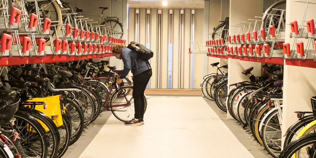 Bestrating Verlichting Hesje 7 Great Bike Garages - These Cities Have Made Bike Parking Cool