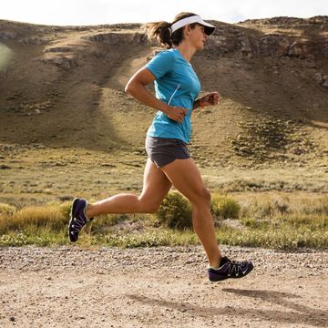 glute exercises for knee pain strengthening your butt can reduce the stress on your knees when you run