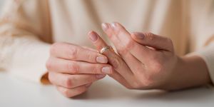 woman wedding ring divorce