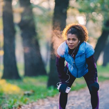 woman sports training in the park