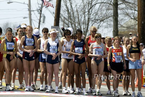 Women's start of the 2004 Boston Marathon