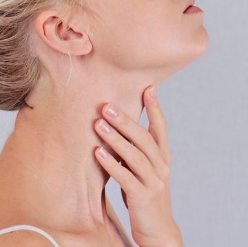 woman thyroid gland control