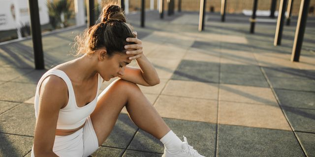 https://hips.hearstapps.com/hmg-prod/images/woman-upset-after-a-failed-workout-its-hard-to-royalty-free-image-1734469562.pjpeg?crop=1xw:0.75035xh;center,top&resize=640:*