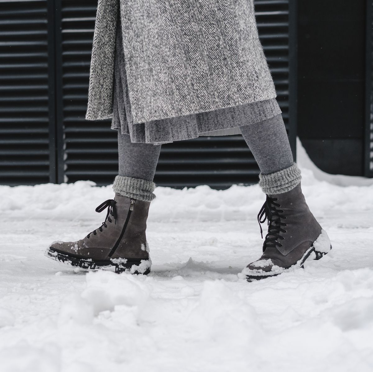 Best Winter Thermal & Fleece-Lined Leggings to Stay Warm in 2023
