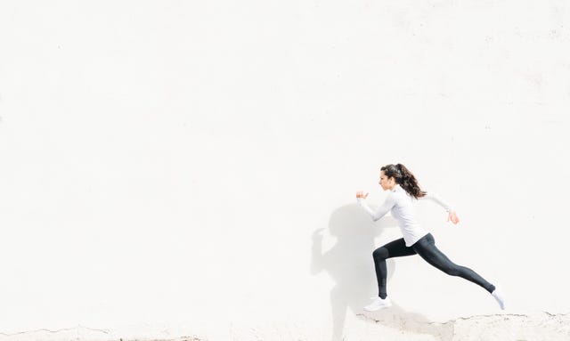 woman who runs with the white background