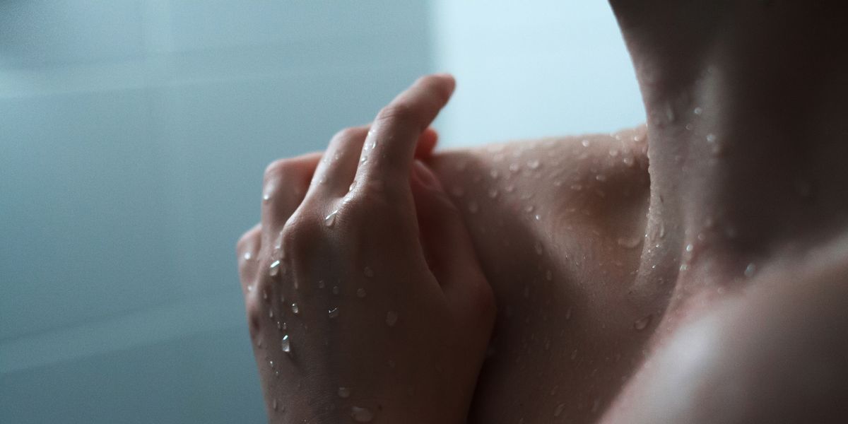 Can You Be Allergic To Water? Acquagenic Urticaria, Explained