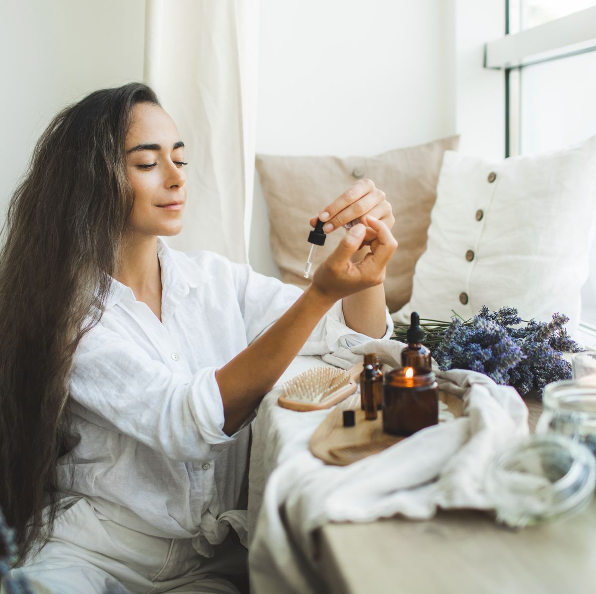 The 11 Best Essential Oils for Hair Growth & Added Thickness