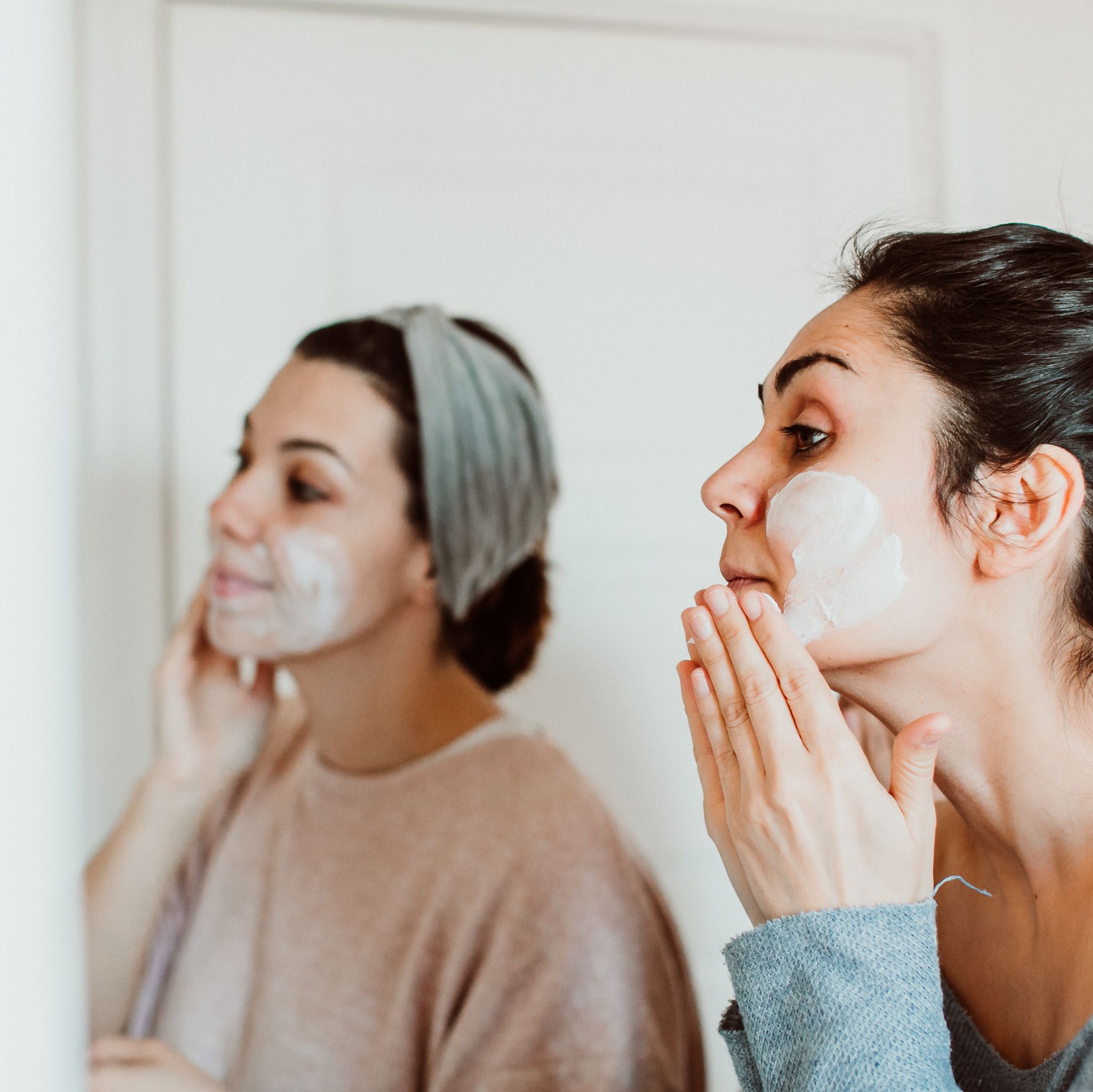 Estos son los consejos básicos para limpiar y ordenar el maquillaje y así  aprovechar el tiempo en casa