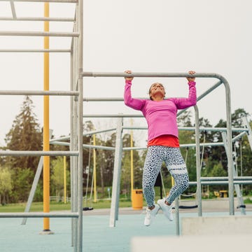 Women in Sport professional personal trainer working out Women in Sport professional personal trainer working out