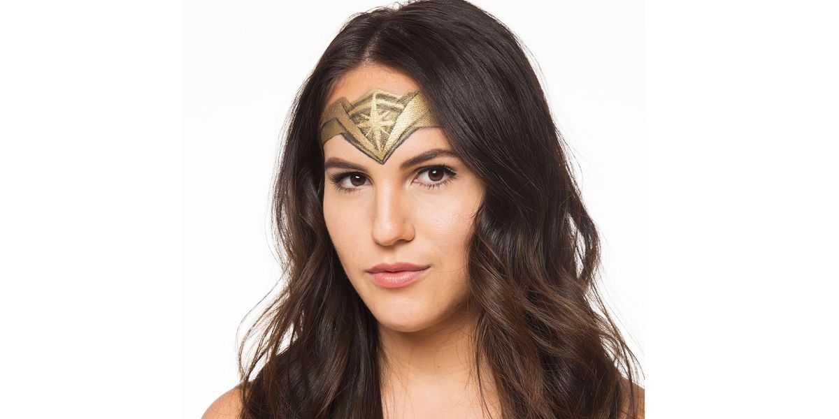 Wonder Woman Makeup — How to Make Superhero