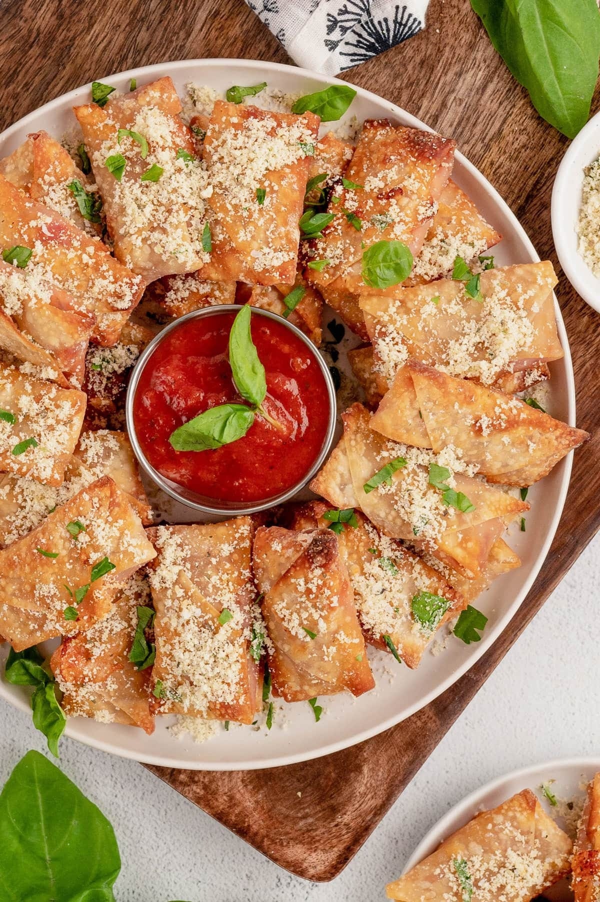 22 Wonton Wrapper Recipes for a Crispy Snack