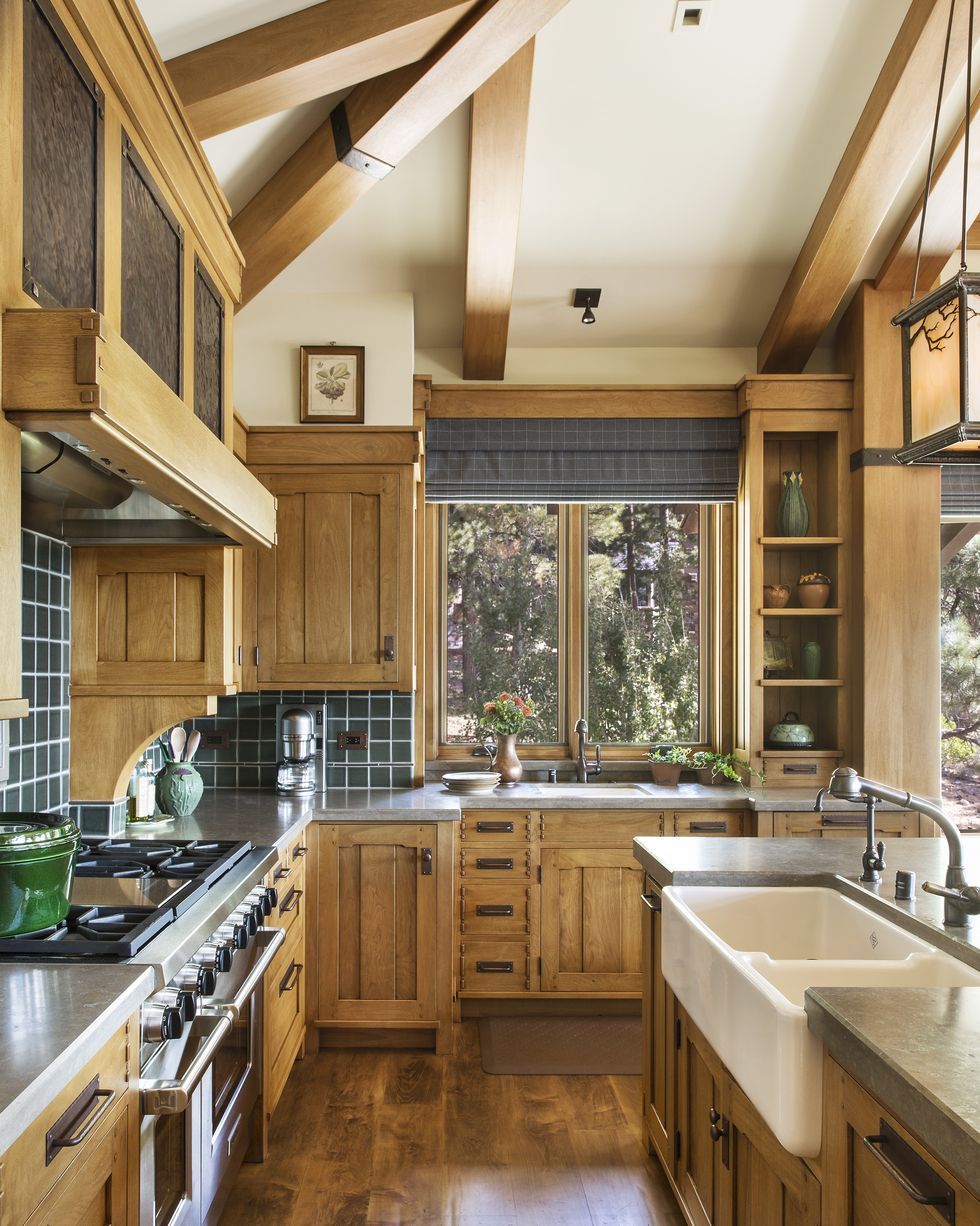 22 Charming Wood Kitchens