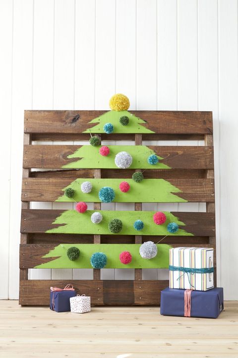 wood pallet tree outdoor christmas decorations