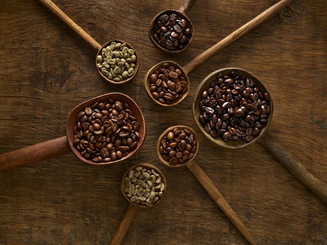 様々な種類のコーヒー豆