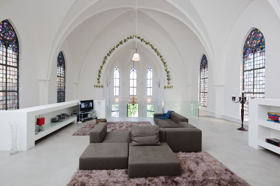 Interior design, Room, Arch, Building, Architecture, Property, Chapel, Ceiling, Furniture, Place of worship, 