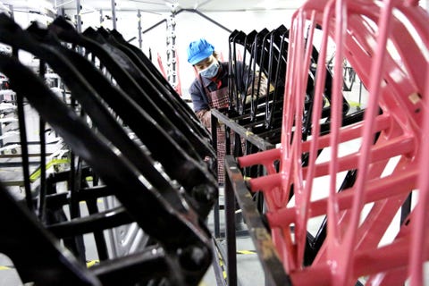 carbon fiber bicycle production