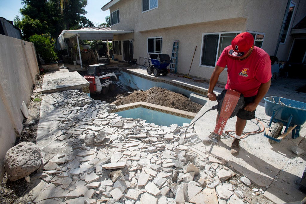 6 Tips to Make Your In-Ground Pool Installation Go Swimmingly