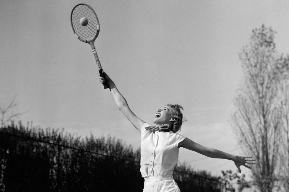 Arm, Racket, Photography, Tennis racket, Tennis player, Monochrome, Tennis, Badminton, Sports equipment, Style, 
