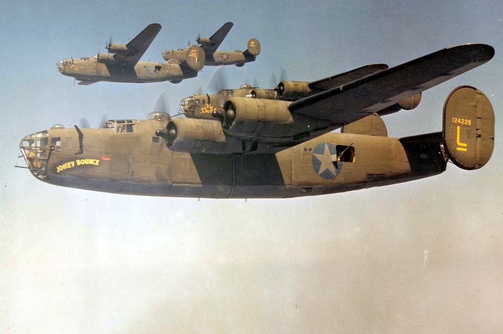 world war two us b 24 liberator aircraft