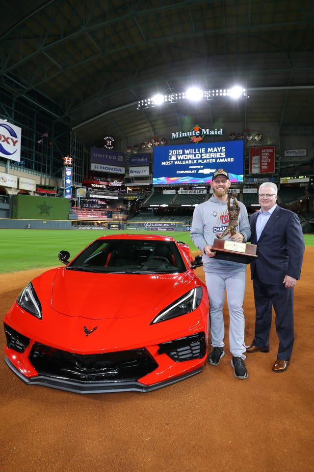 World Series MVP Ben Zobrist Awarded with a Chevy Camaro SS