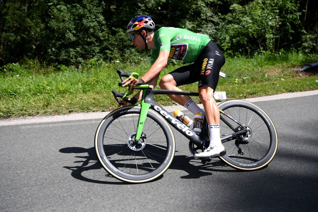 The Story of the Tour de France Jerseys: How the Škoda Green