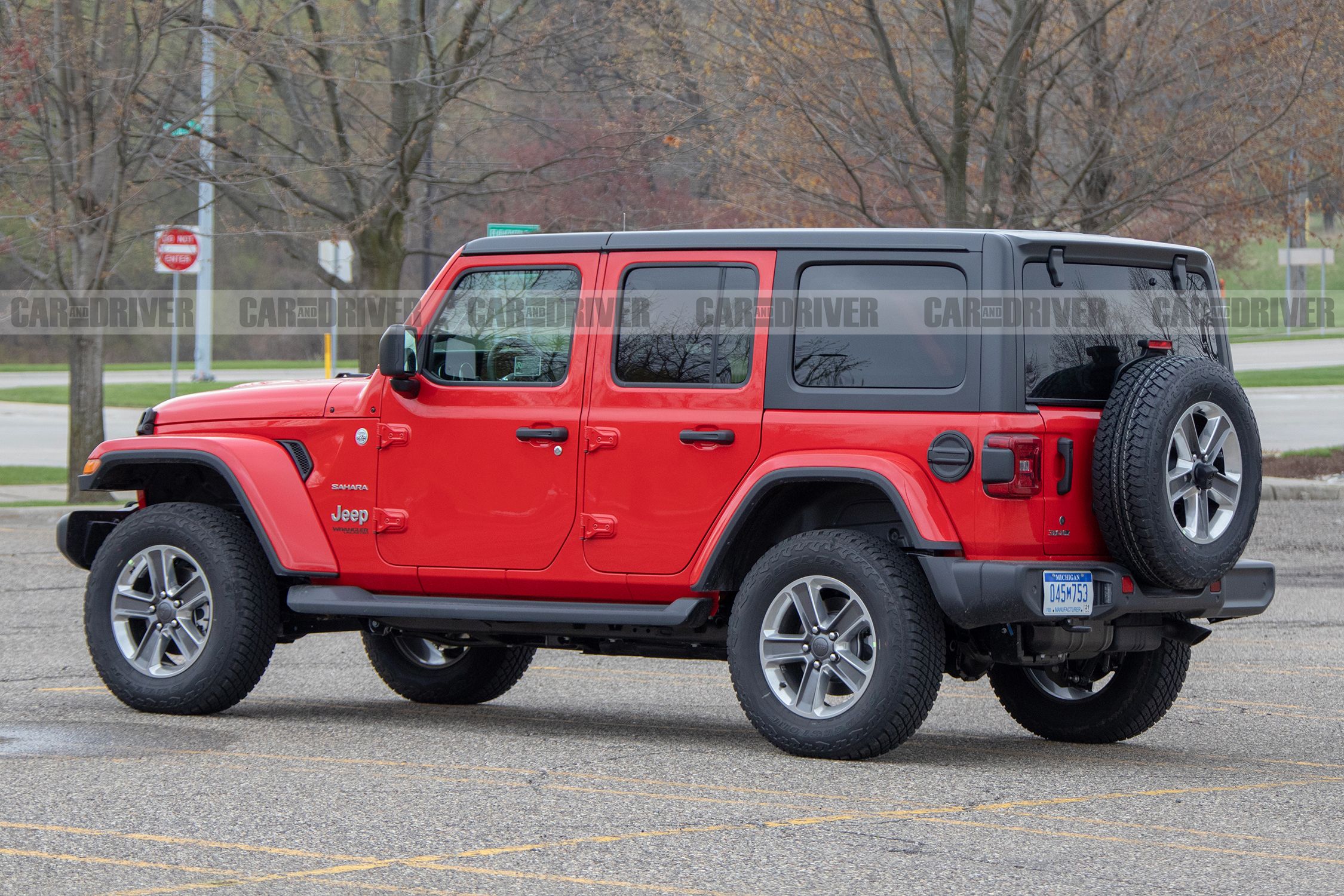 Diesel-Powered Jeep Wrangler Spied Wearing Distinct Badge - Spy Photos,  Details