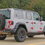 2018 jeep wrangler unlimited spy photos