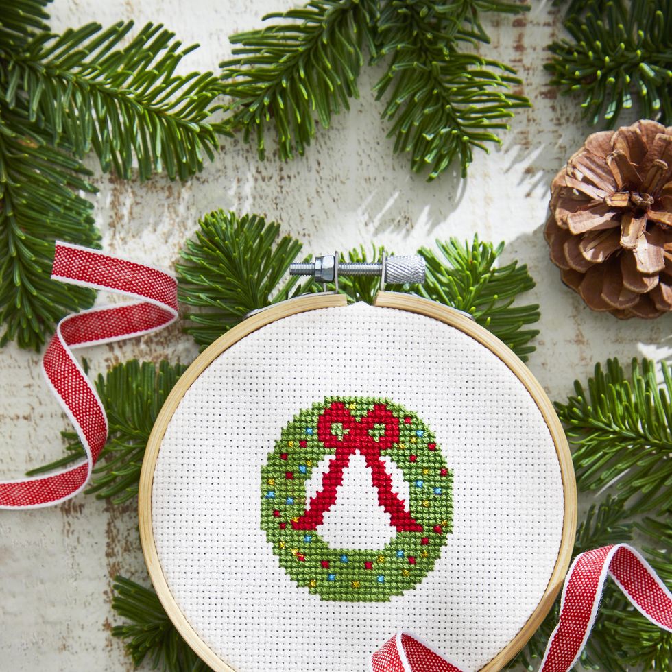  Stitch Box Ornaments - Stitch Christmas Decorations - Stitch  Christmas Tree Decorations - Stitch Car Hanging Ornament - Stitch Windows  Ornament - Gifts Idea for Stitch Lover : Home & Kitchen
