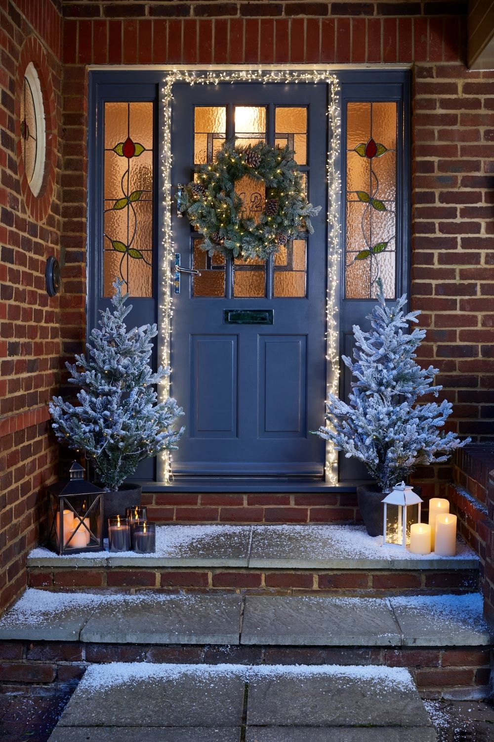 Christmas Door Decorations For Your Home - Christmas 2021