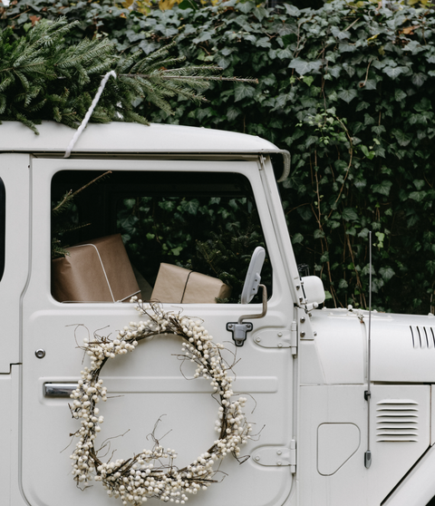 white berry wreath on a truck