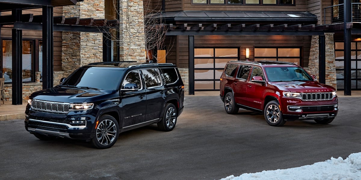 2022 Jeep Wagoneer vs. Grand Wagoneer: Examining the Differences