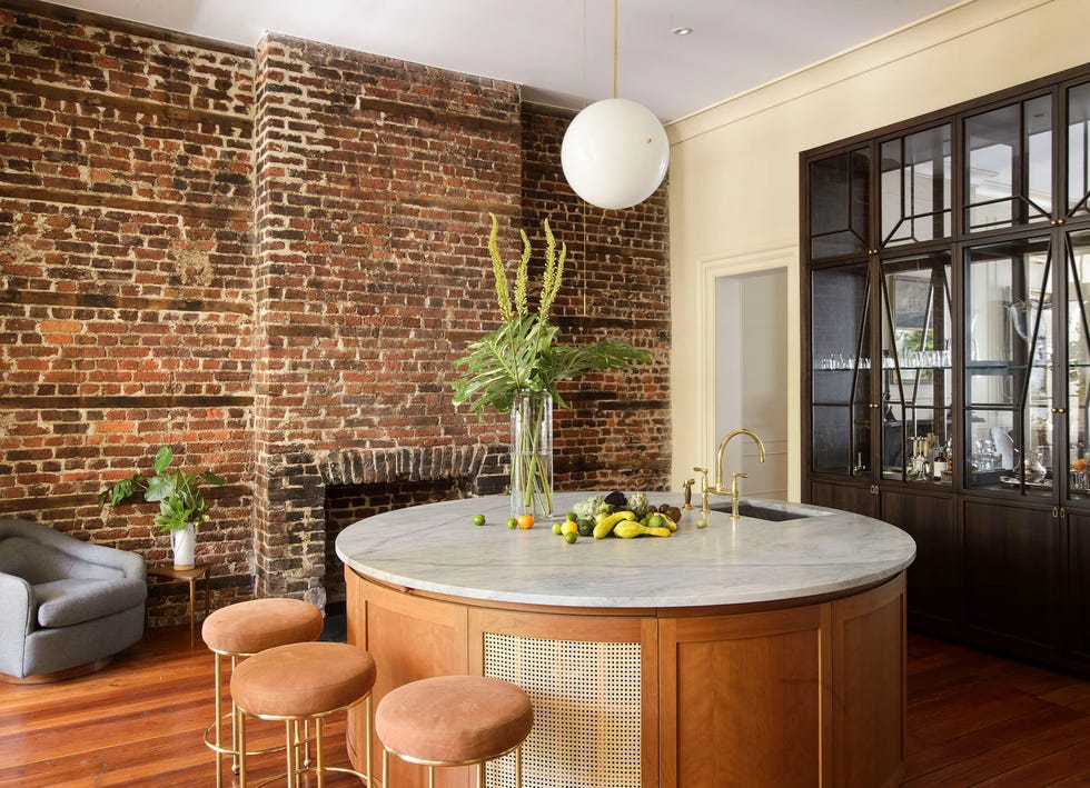 Room, Interior design, Property, Wall, Furniture, Building, Brick, Real estate, Floor, Table, 
