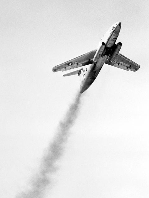 世界の旅〈第17〉アメリカ (1968年) 貴重な航空機がずらり！ハワイ真珠湾航空博物館の収蔵品リスト