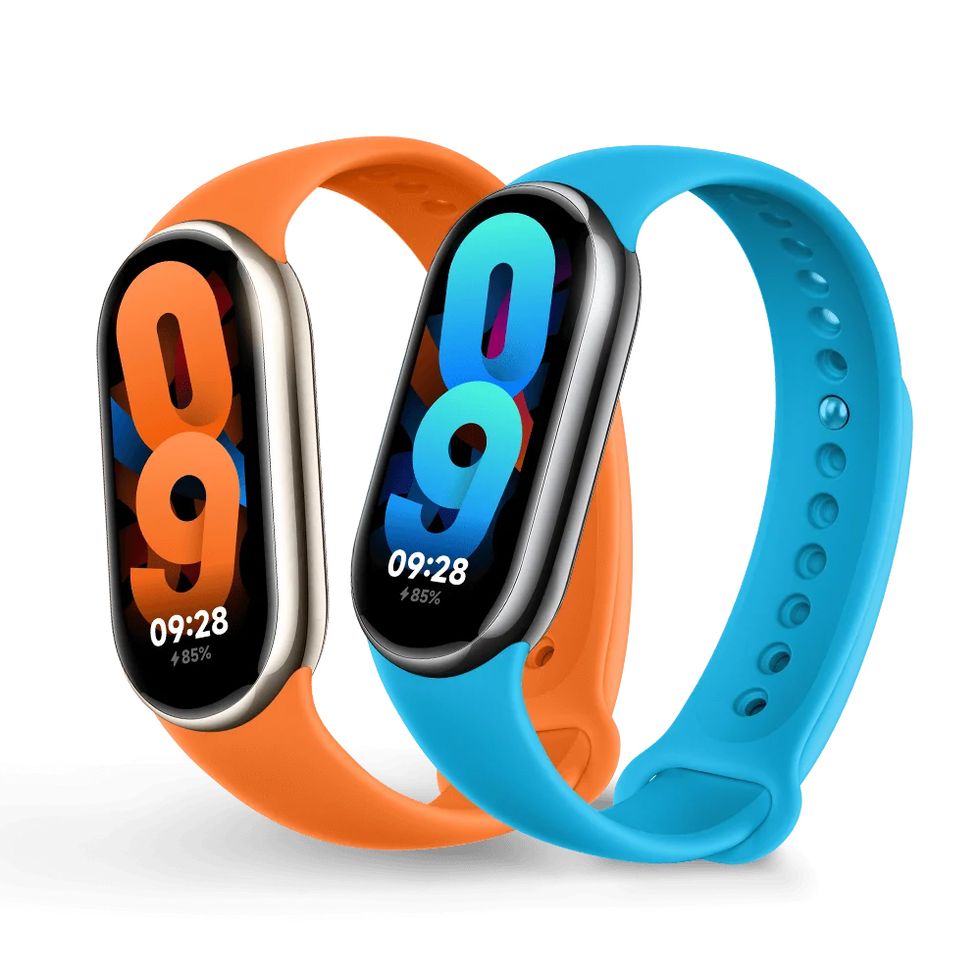 la pulsera de actividad xiaomi smart band 8 en color naranja o azul