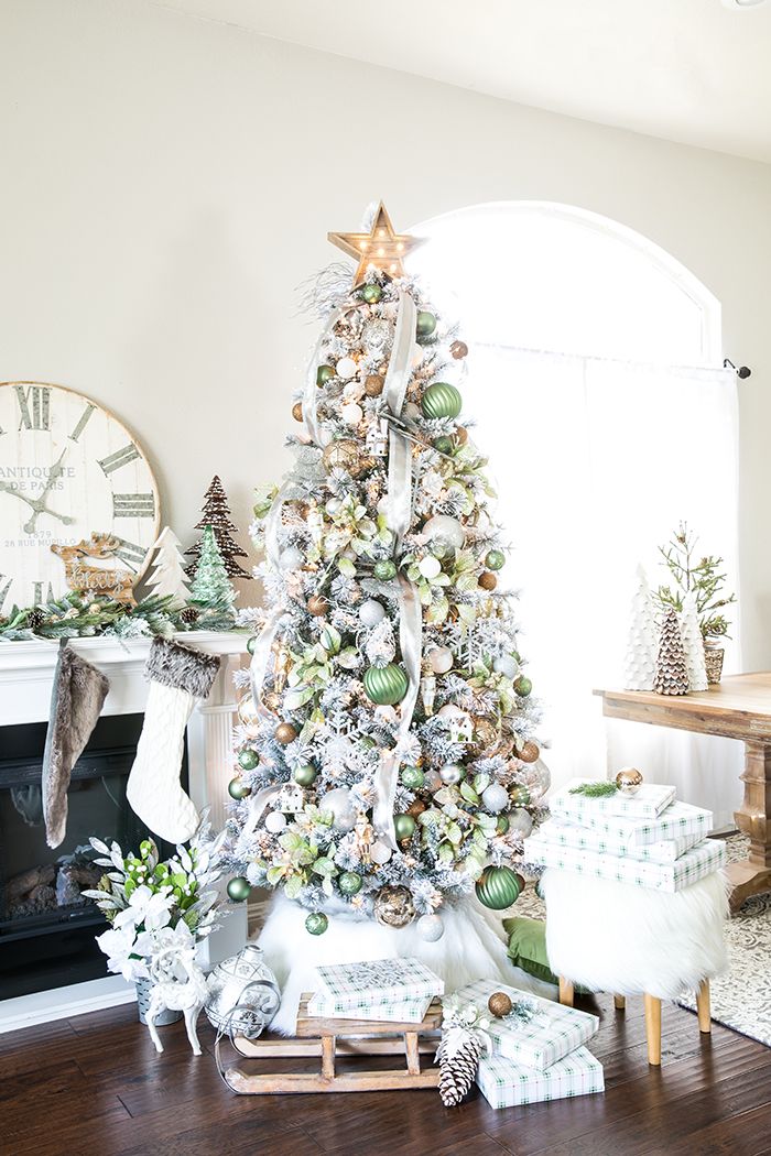 green and white christmas tree