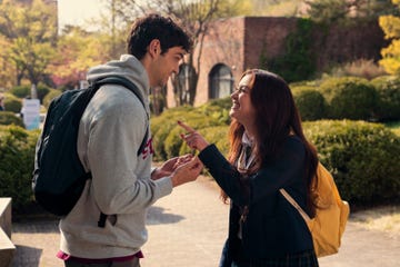 xo, kitty l to r noah centineo as peter kavinsky, anna cathcart as kitty song covey in episode 206 of xo, kitty cr park young solnetflix ? 2024