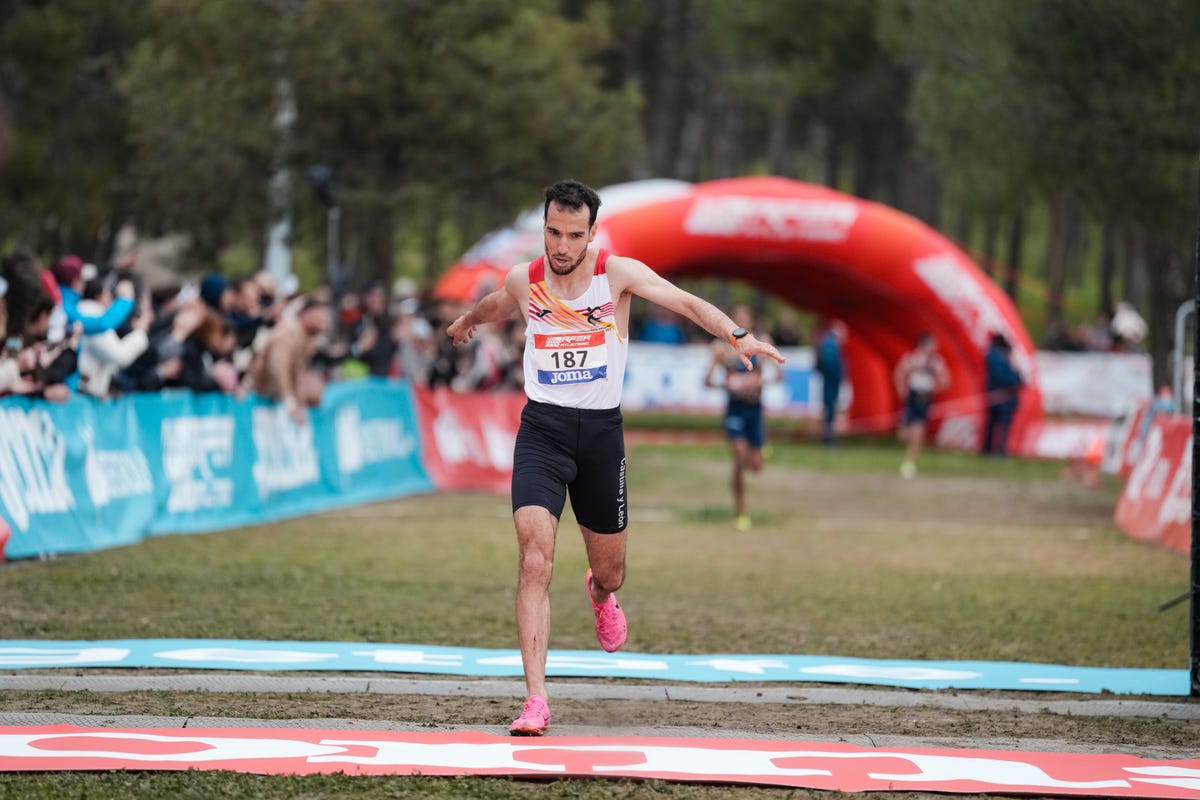 Yahya Aouina, el campeón de España de cross que volvió del fútbol.