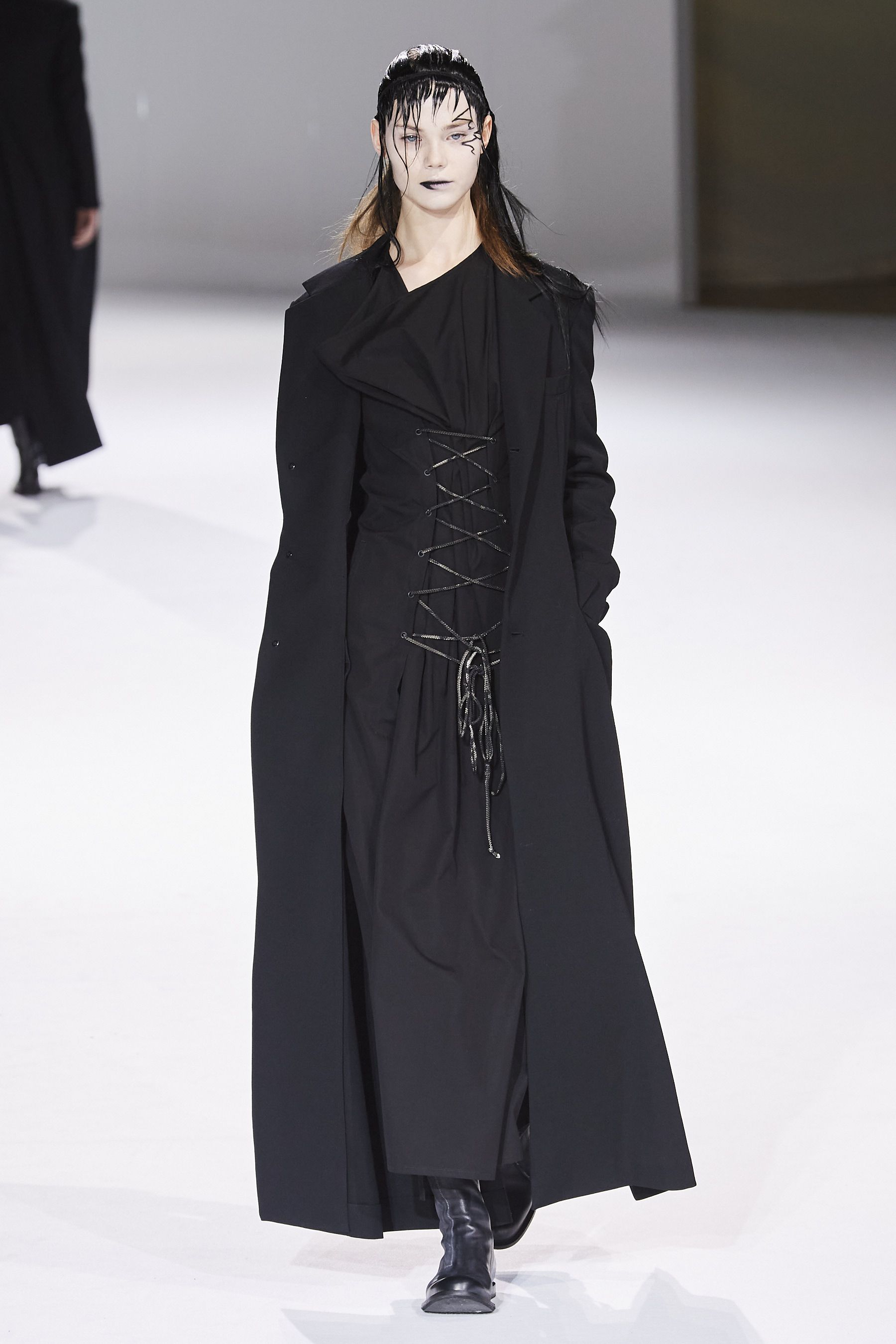 ヨウジヤマモト」（YOHJI YAMAMOTO）｜2020秋冬コレクション