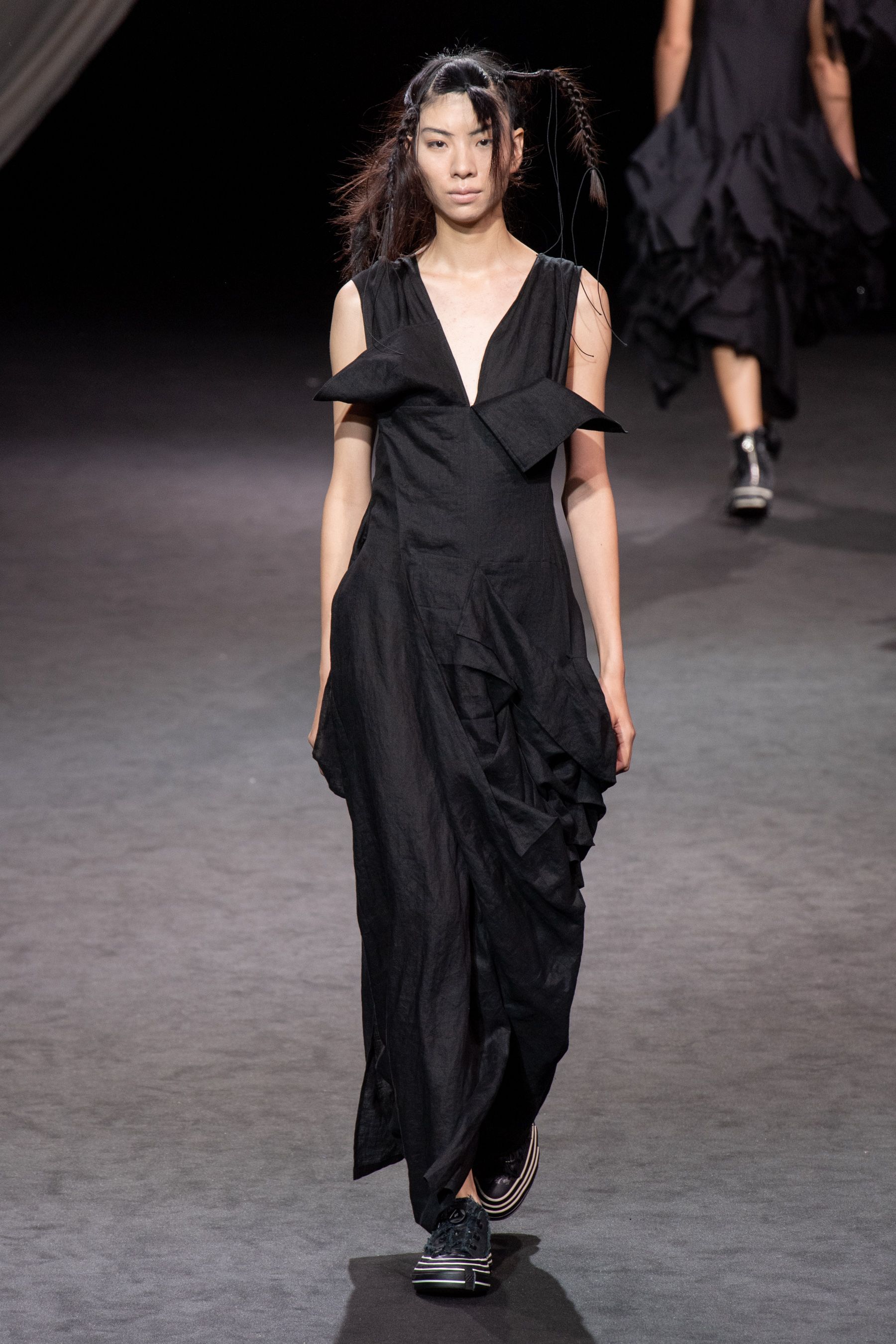 ヨウジヤマモト」（YOHJI YAMAMOTO）｜2020春夏コレクション