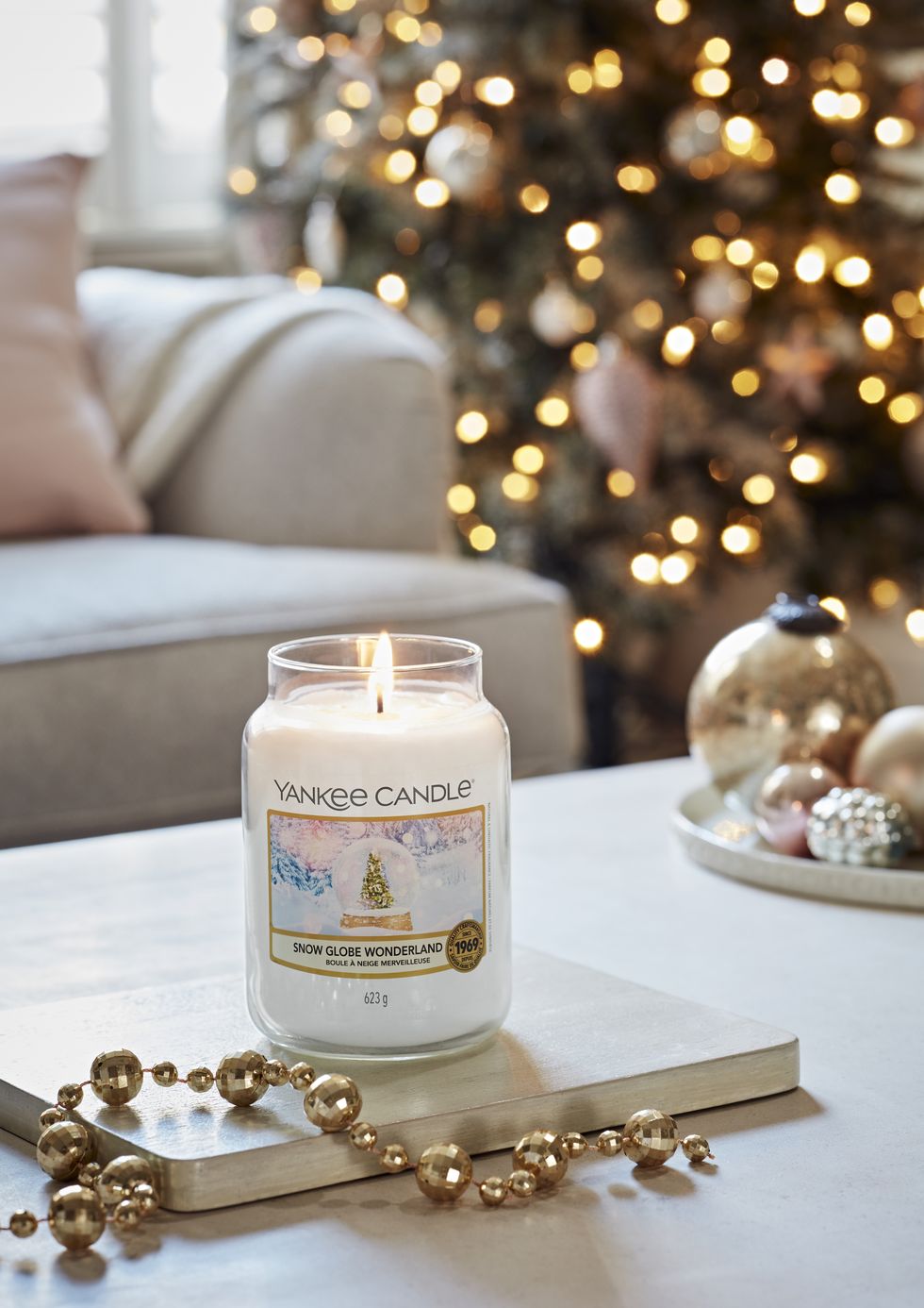 https://hips.hearstapps.com/hmg-prod/images/yankee-candle-christmas-collection-2022-yc-02-22-22329-hrc-1-1662465517.jpg?resize=980:*