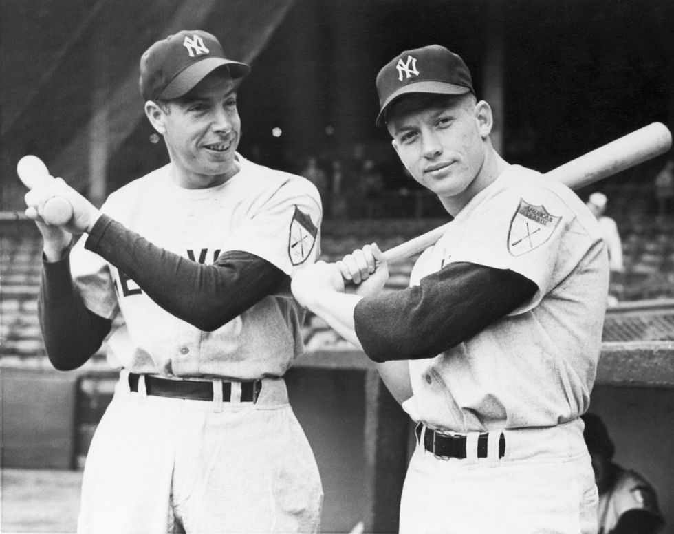 dimaggio and mantle with bats