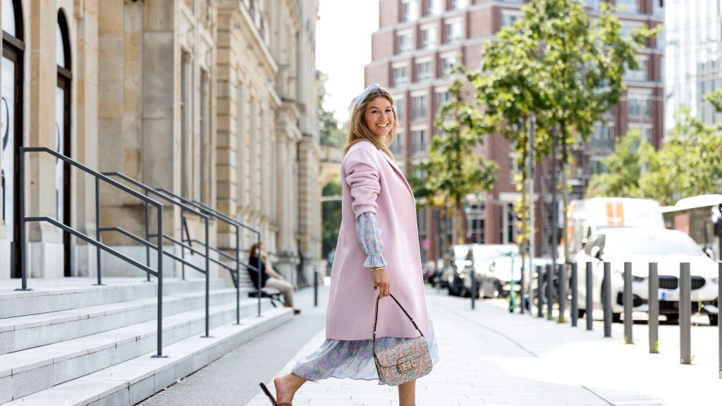 How to Wear Pastels in Fall, Lady in Violet