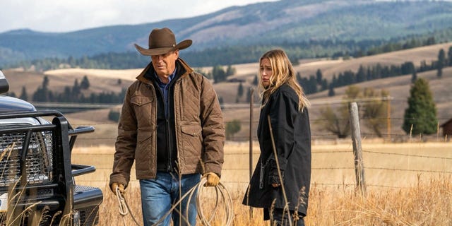 https://hips.hearstapps.com/hmg-prod/images/yellowstone-season-5-part-1-what-to-remember-672b8d97e839b.jpg?crop=0.554xw:0.554xh;0.194xw,0.0994xh&resize=640:*