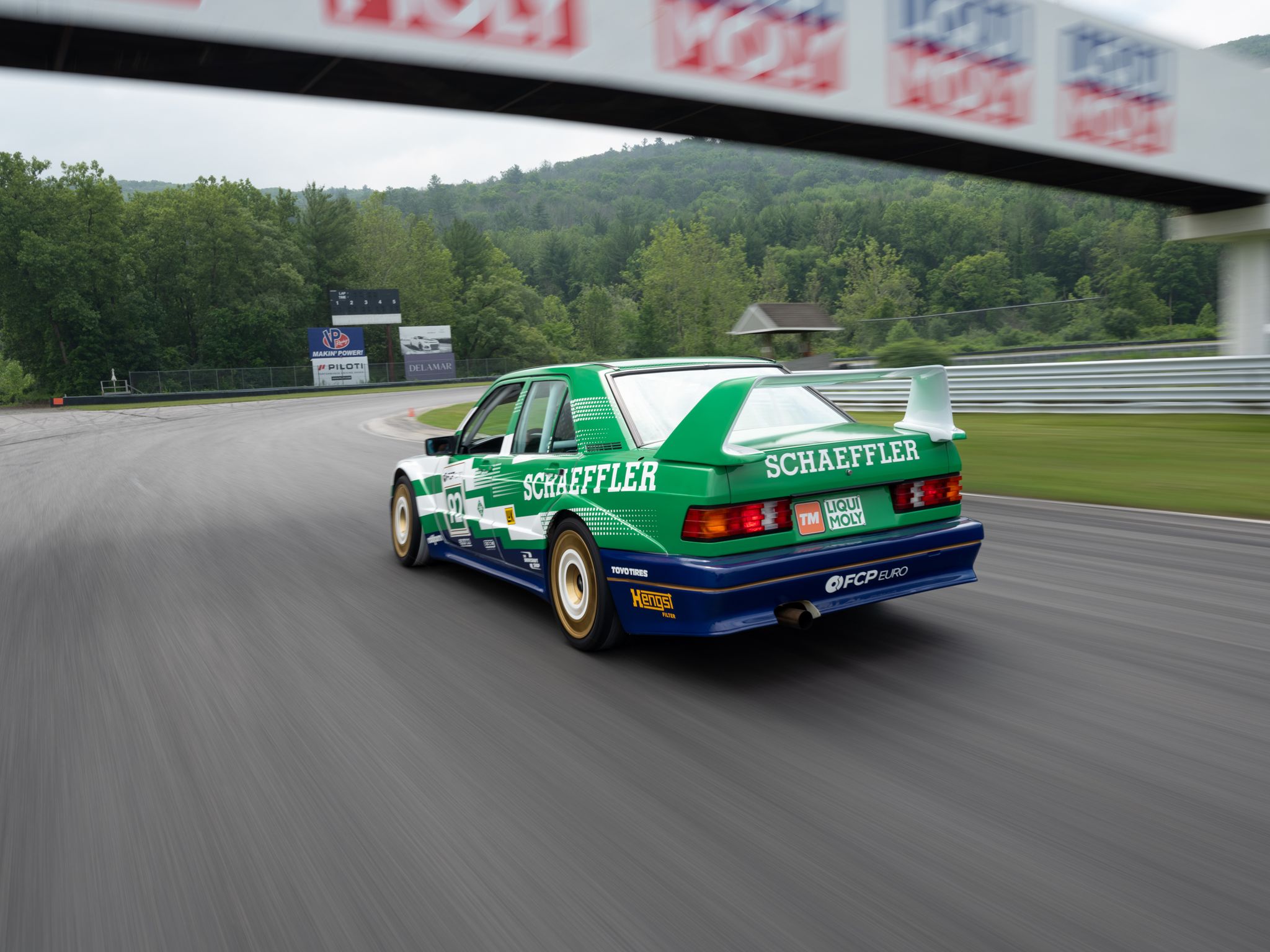 How good does a Mercedes 190E racecar feel today? Reviews 2024
