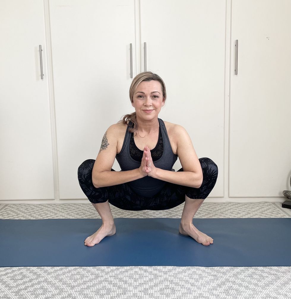 Yoga for Runners HQ - Stretches for tight and stiff legs with @roxannegan_:  Tightness in your legs can potentially cause injury during your daily and  recreational activities﻿ and may even contribute to