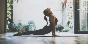 gezondheidsvoordelen van yoga houdingen